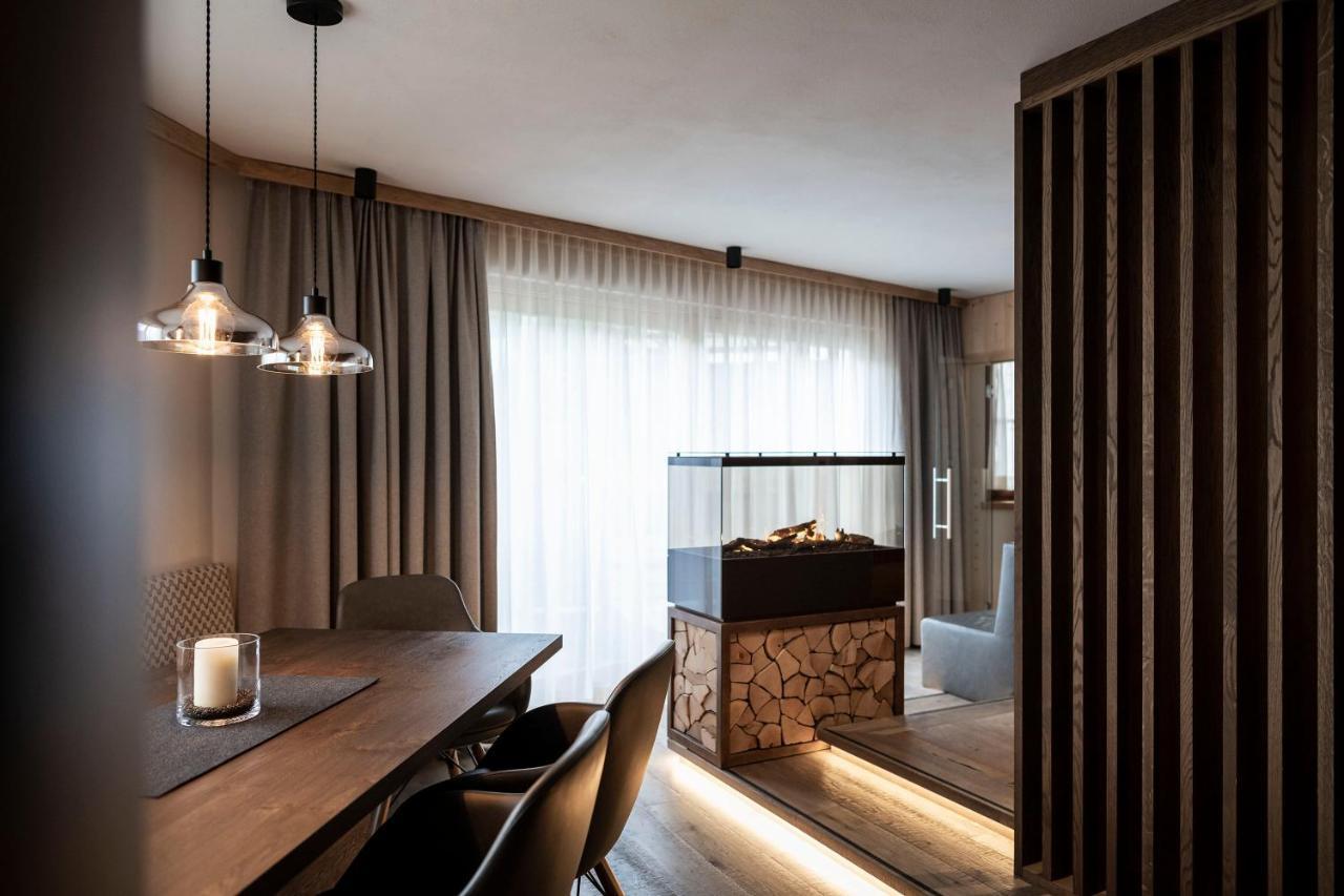 Post Alpina - Family Mountain Chalets San Candido Exterior foto