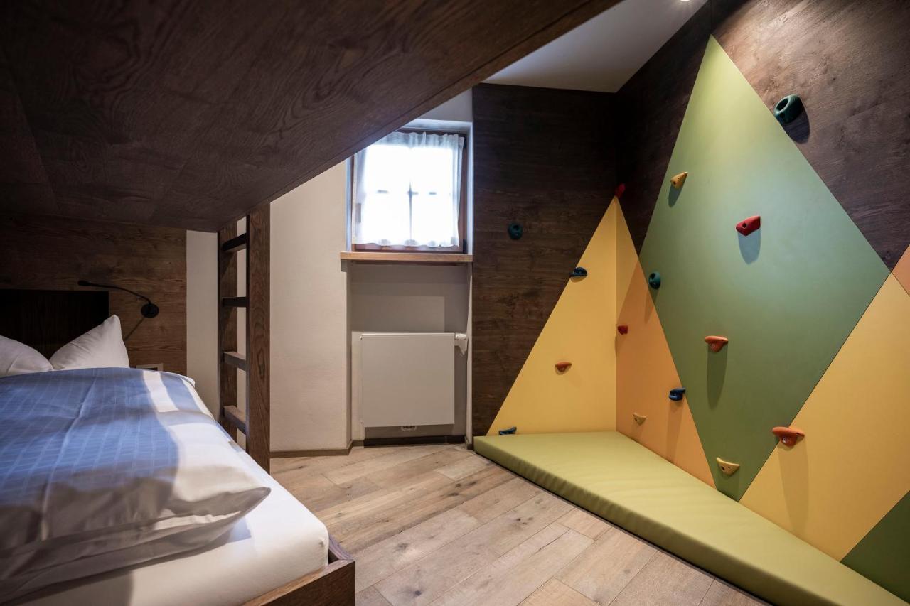 Post Alpina - Family Mountain Chalets San Candido Exterior foto