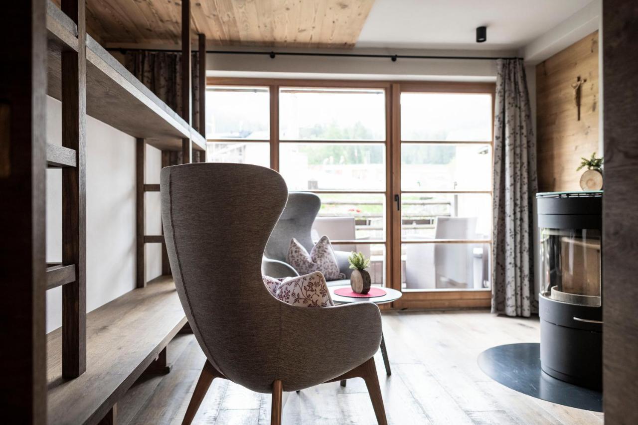 Post Alpina - Family Mountain Chalets San Candido Exterior foto