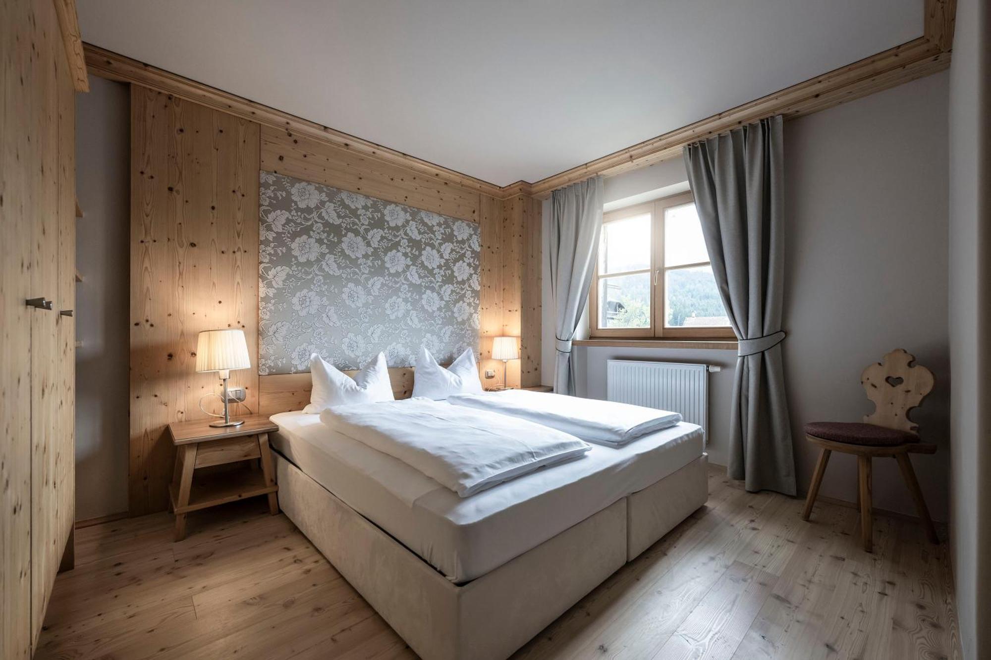 Post Alpina - Family Mountain Chalets San Candido Exterior foto