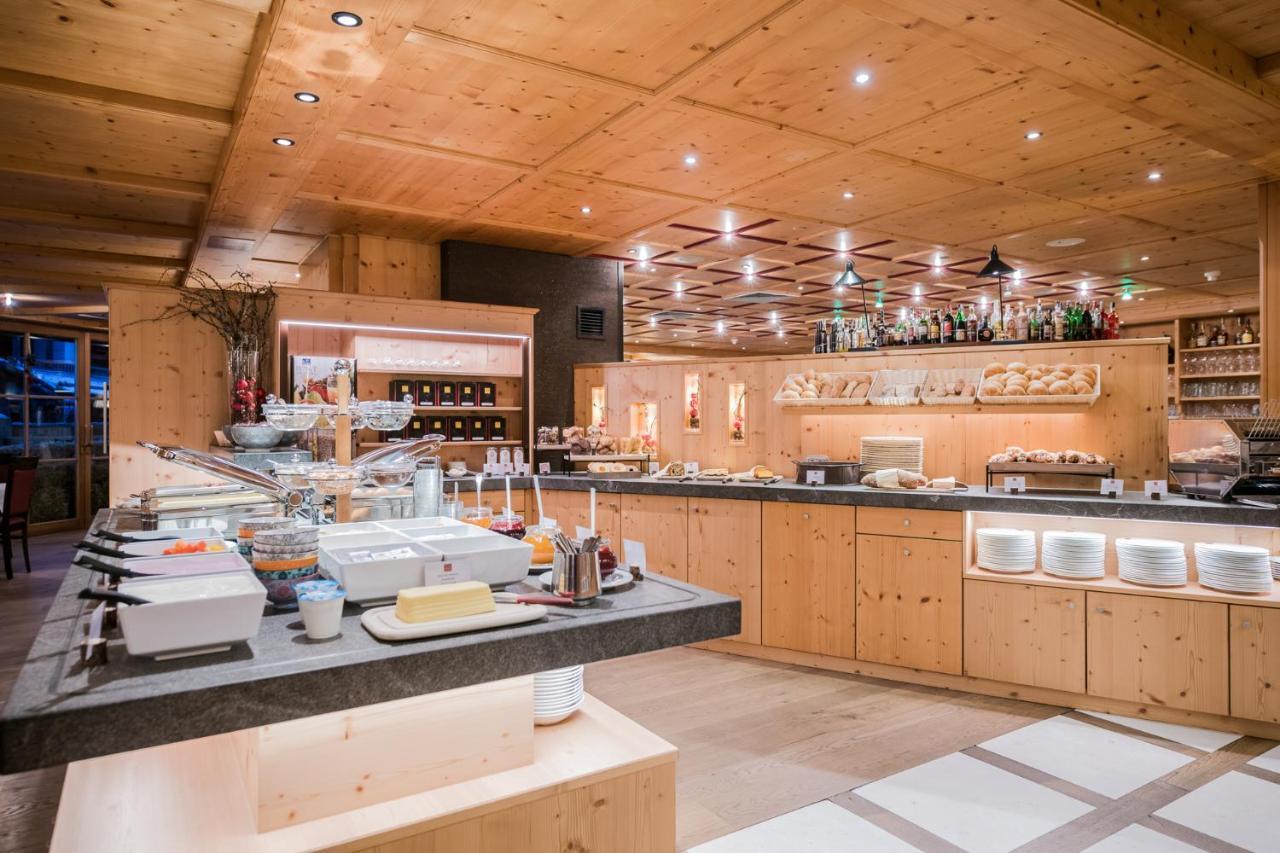 Post Alpina - Family Mountain Chalets San Candido Exterior foto