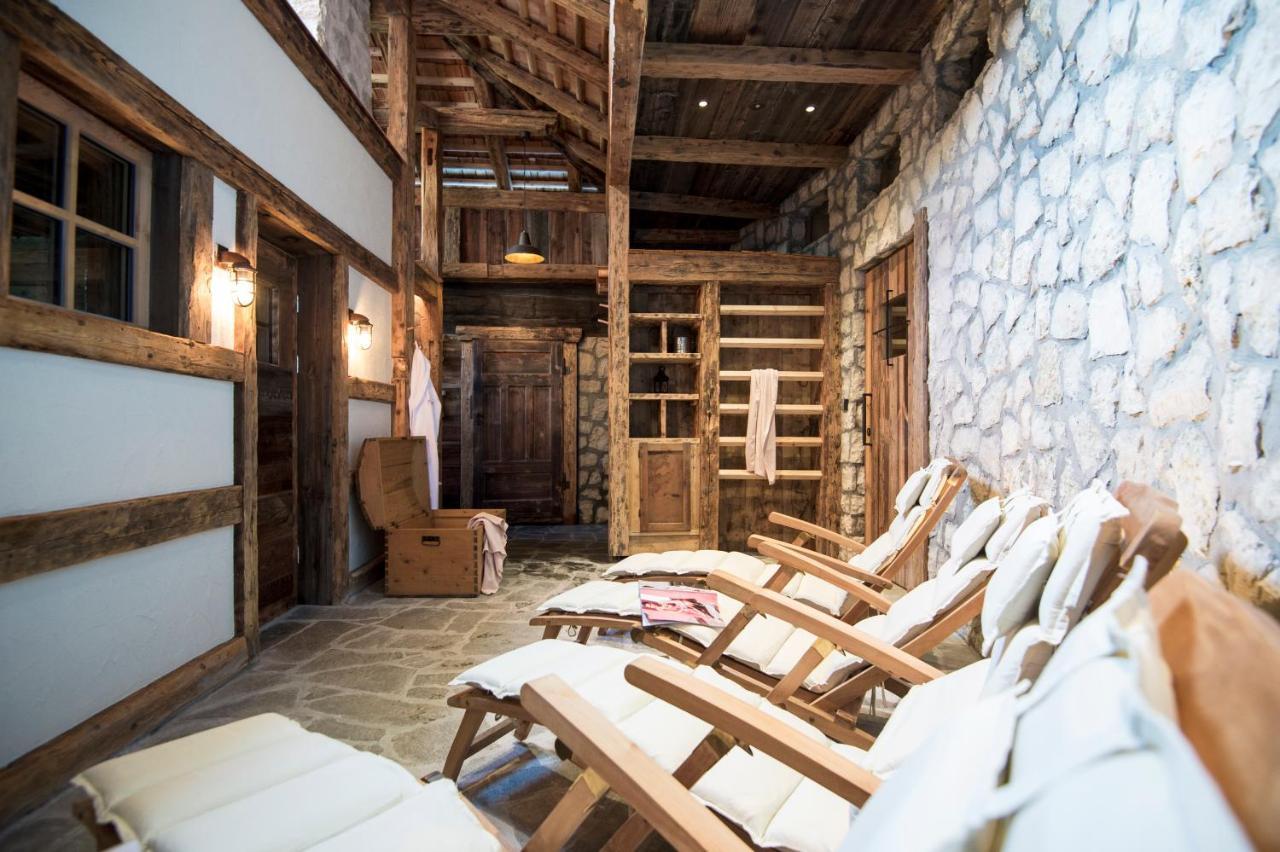 Post Alpina - Family Mountain Chalets San Candido Exterior foto