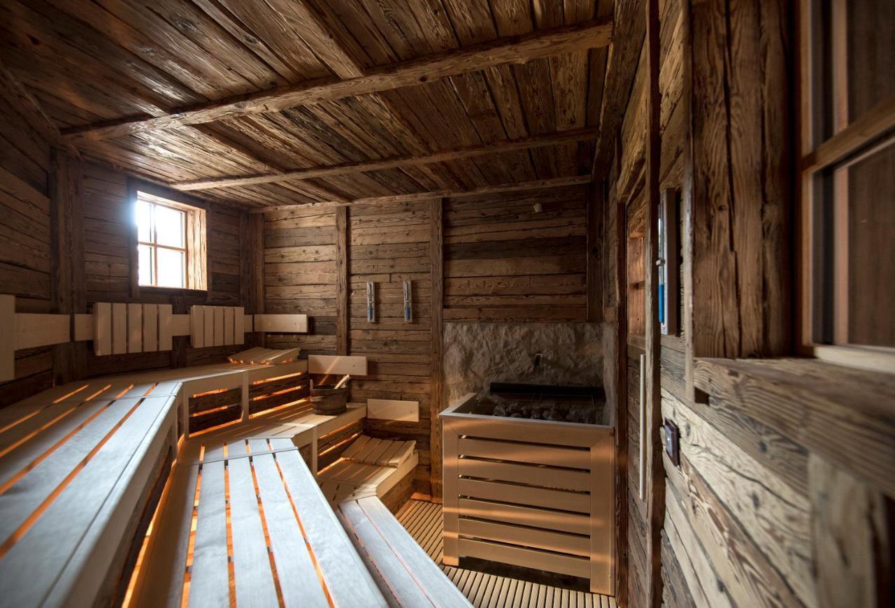 Post Alpina - Family Mountain Chalets San Candido Exterior foto